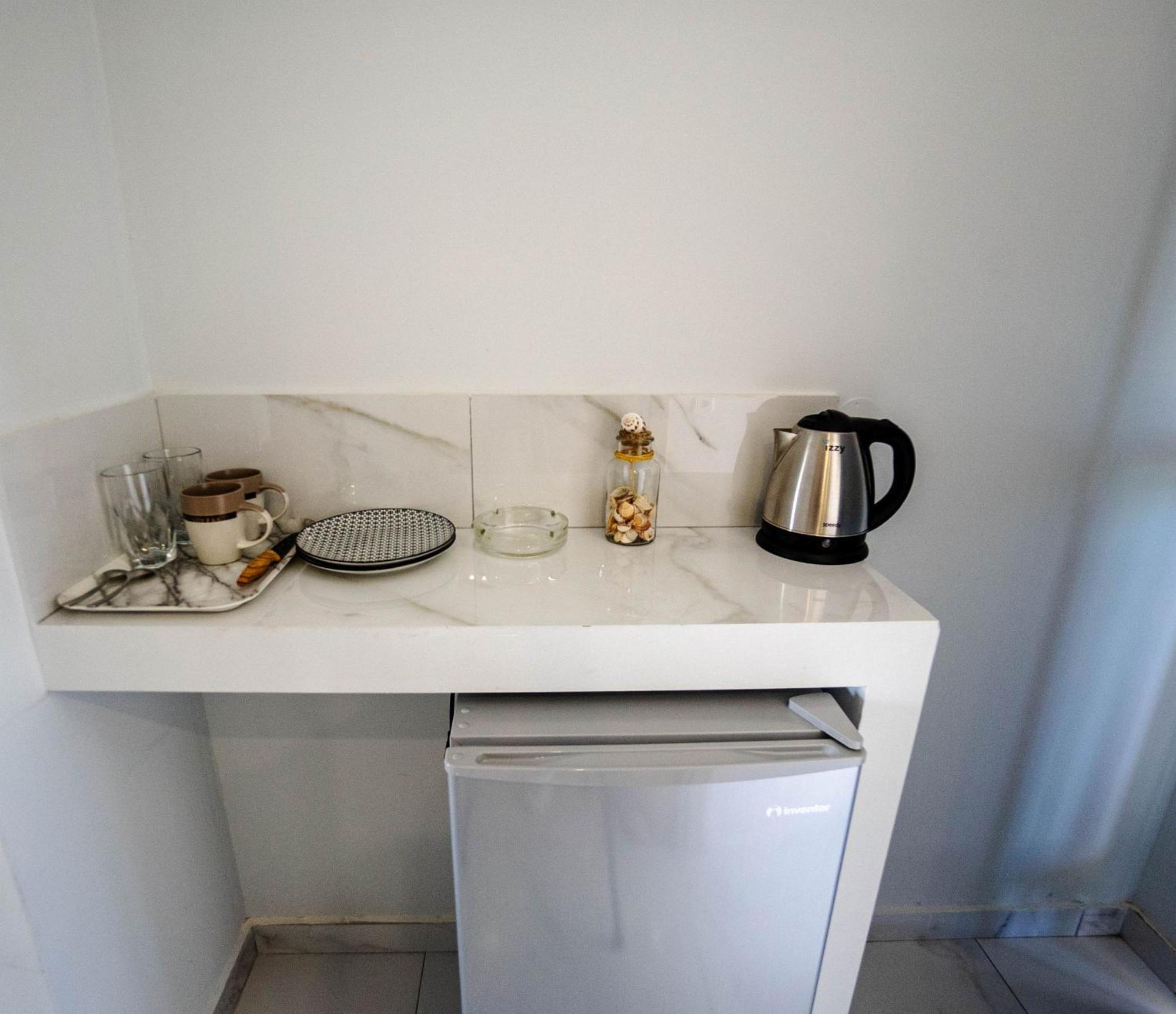Golden Dolphin Studios & Apartments Alykes  Quarto foto